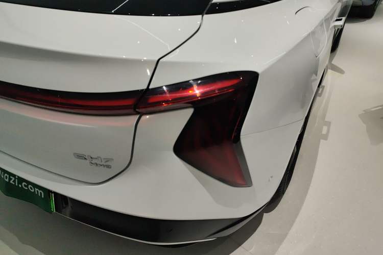 Used Hongqi EH7 2024 690 Pro
