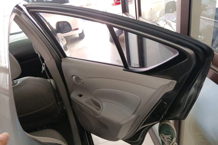 Used Nissan Sunny 2015 1.5XE CVT Elite Edition