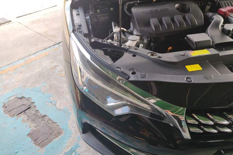 Used Venucia D60 2019 100 000 Honor 1.6L XL CVT Chenku Edition China VI Standard Right Front Headlight