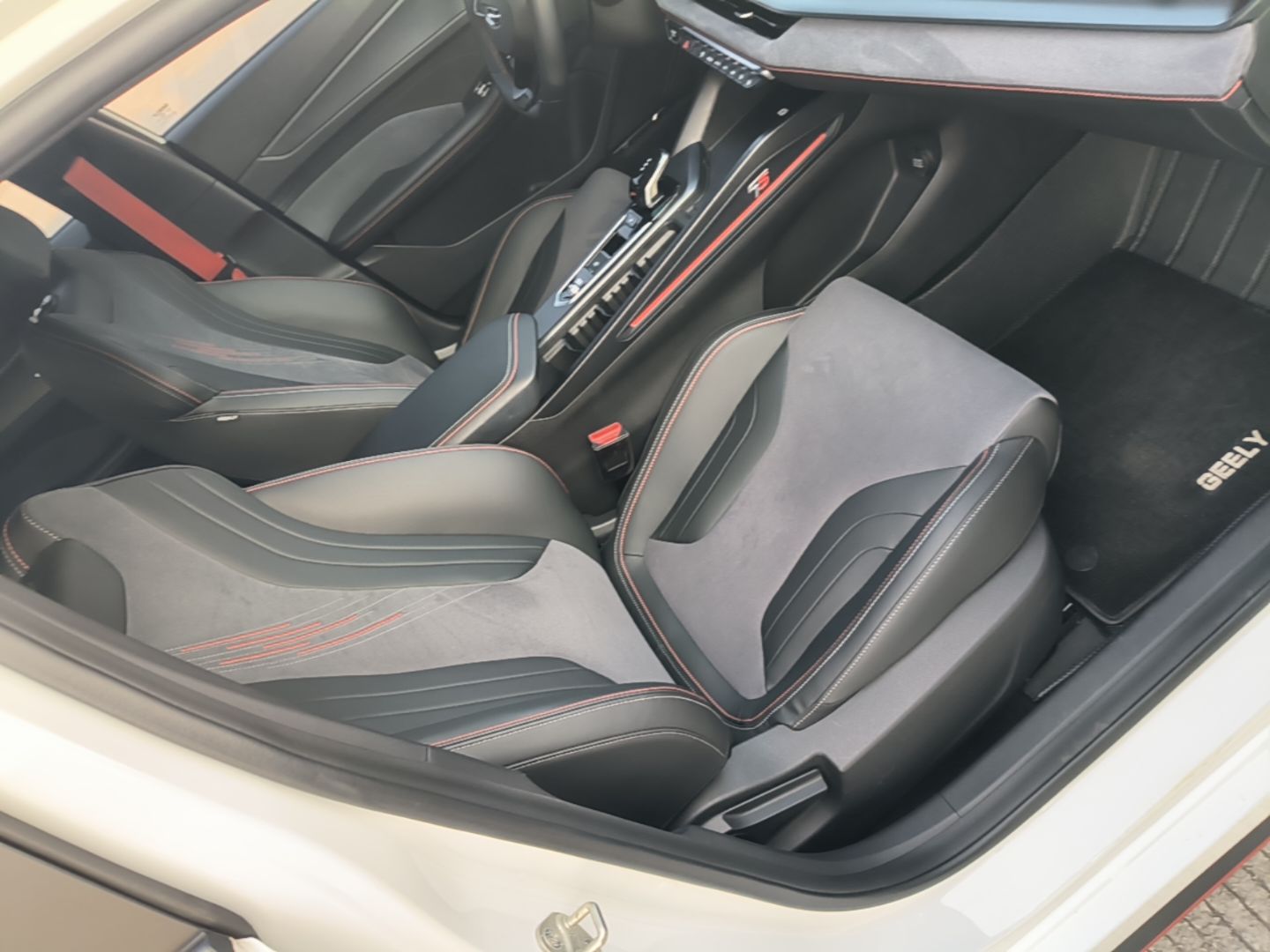 Geely Auto Binray 2022 Binrui COOL 1.5T DCT Electric Edition — снимка 19
