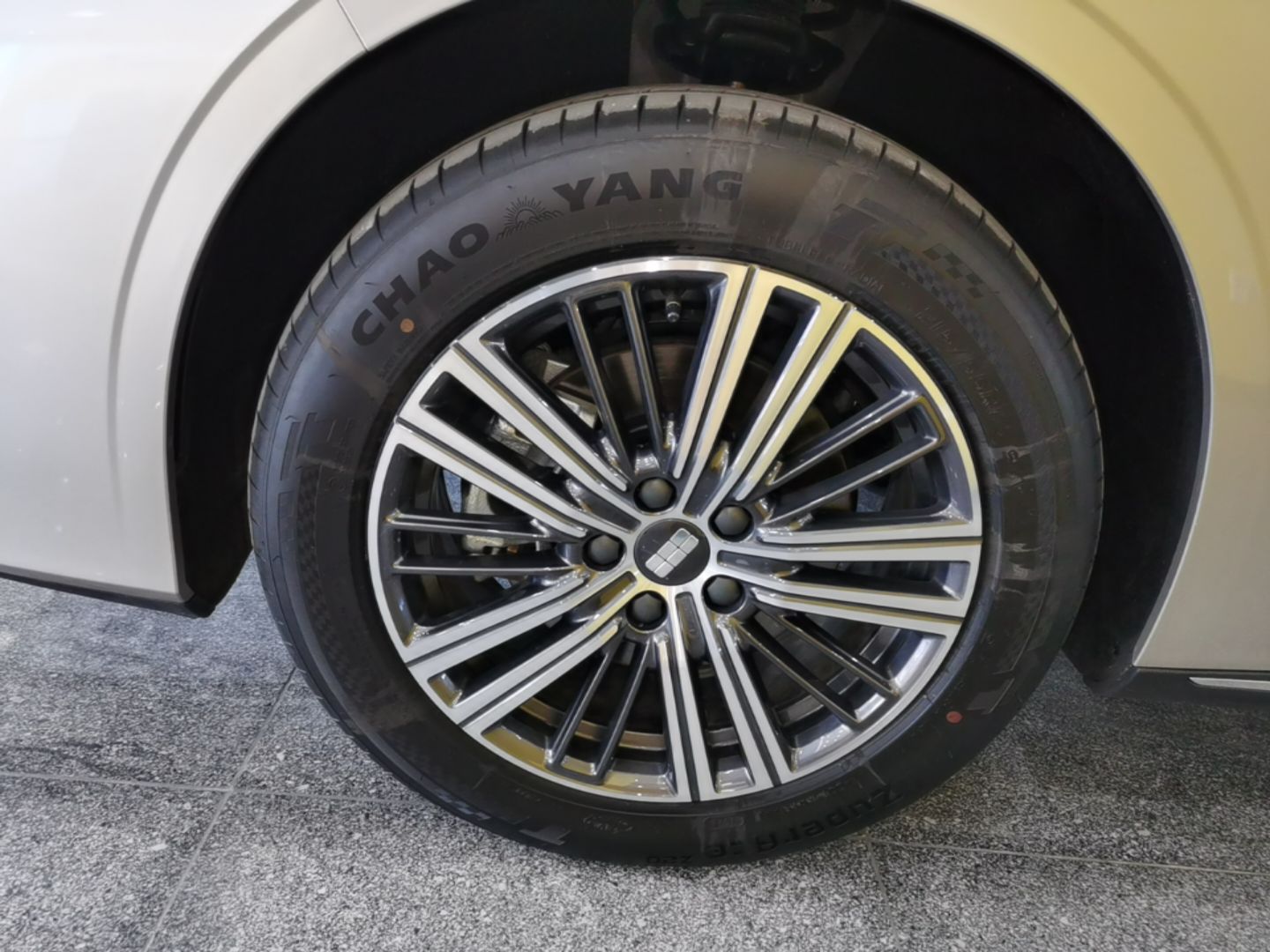 Geely Galaxy Stellar 6 2026 Model 125km Exploration+ Edition — снимка 10