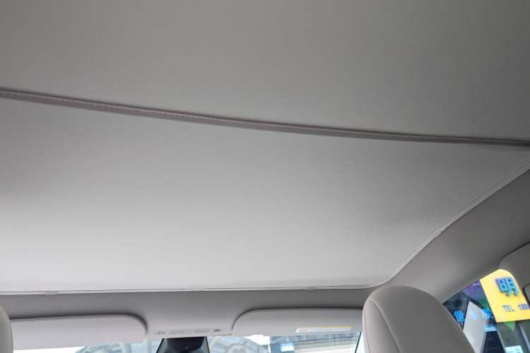 Used Tesla Model Y 2022 Long-Range All-Wheel-Drive Version