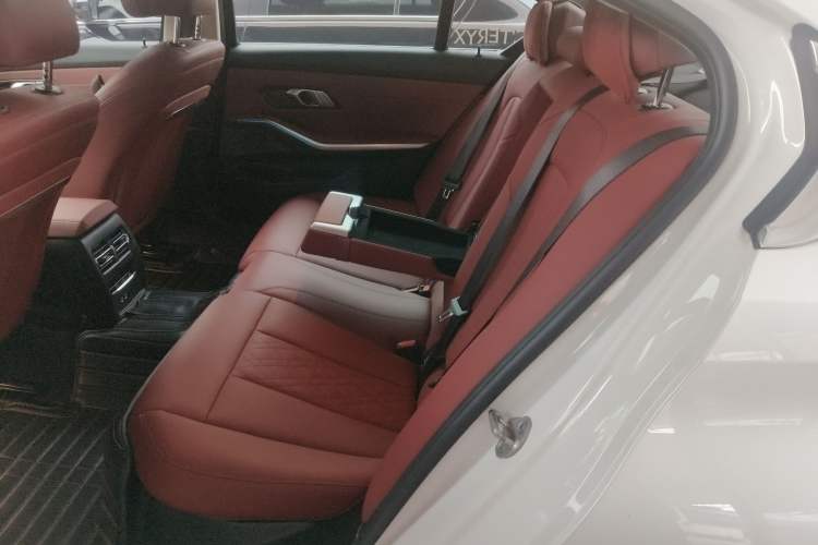 Used BMW i3 2025 eDrive 35 L