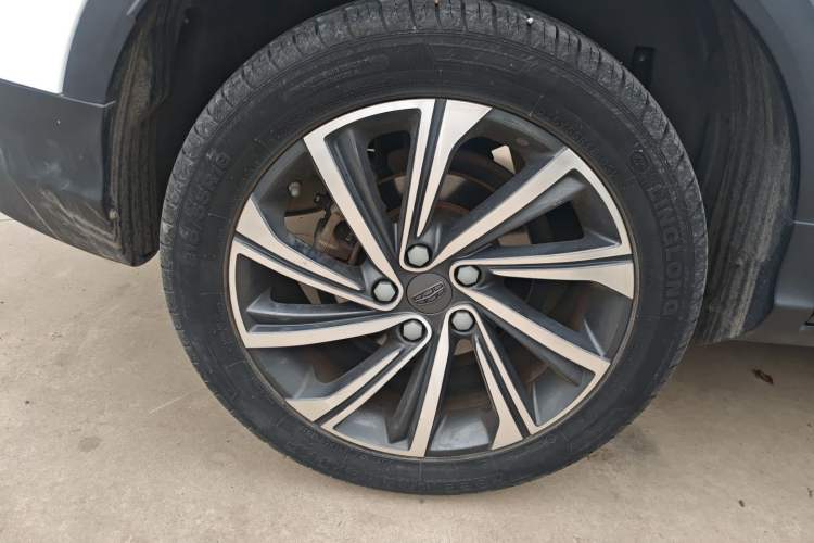 Used Geely Auto Coolray 2019 260T DCT Knight China V Standard
