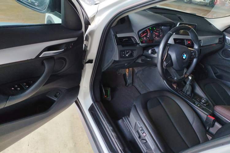 Used BMW X1 2016 sDrive18Li Premium Edition
