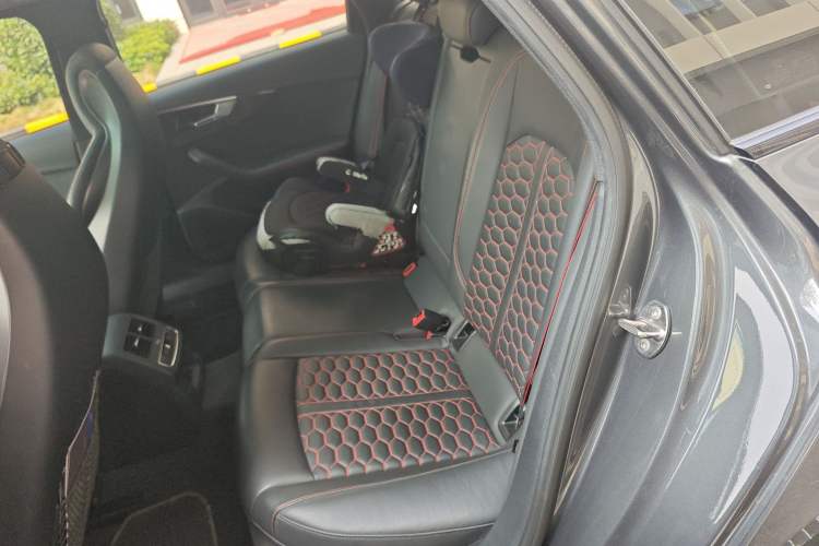 Used Audi RS 4 2021 RS4 Avant Obsidian Edition
