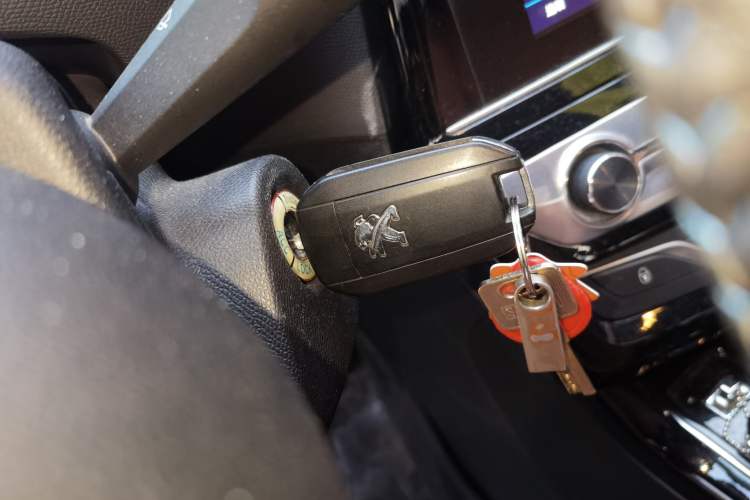 Used Peugeot 308 2016 1.6L Automatic Luxury Edition