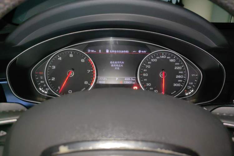 Used Audi A6L 2014 TFSI Standard Model Odometer Close Up