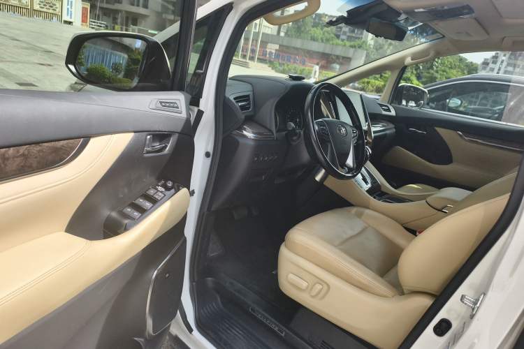 Used Toyota Vellfire 2020 Dual-Engine 2.5L HV Prestige Edition Driver Seat