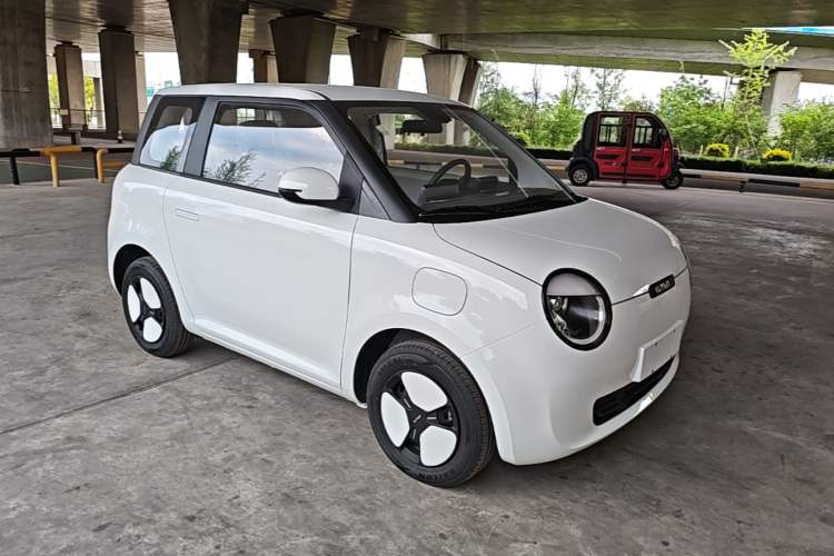 Used CHANGAN NEVO Lumin 2025 205 km Xiangqin Version
