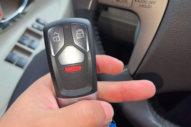 Used Toyota Camry 2013 200G Classic Luxury Edition Vehicle Key