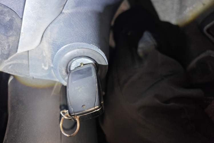 Used King Long Golden Way 2022 2.2L Jiemu Van Flat-Top V22H
