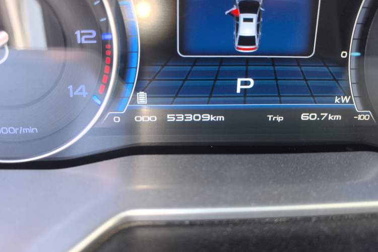 Used Geely Auto Emgrand New Energy 2017 EV300 Elite Model Odometer Close Up