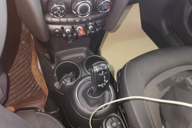 Used MINI 2019 1.5T ONE PLUS Five-Door Edition
