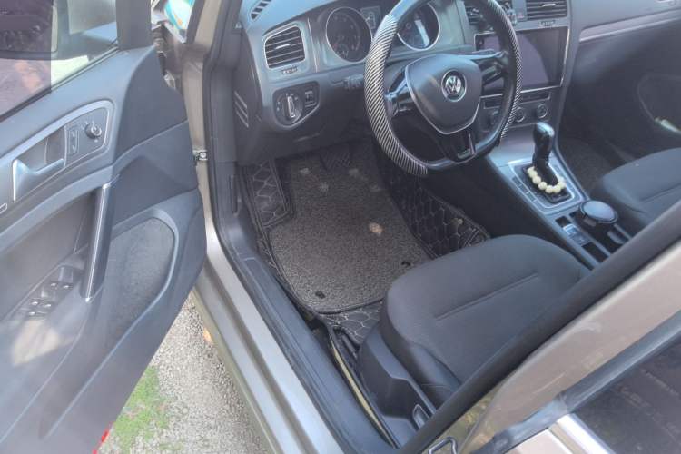 Used Volkswagen Golf 2015 1.4TSI Automatic Comfort Model