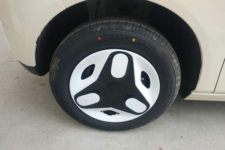 Used Geely Galaxy Panda 2025 210 km – Yuanqi Bear
