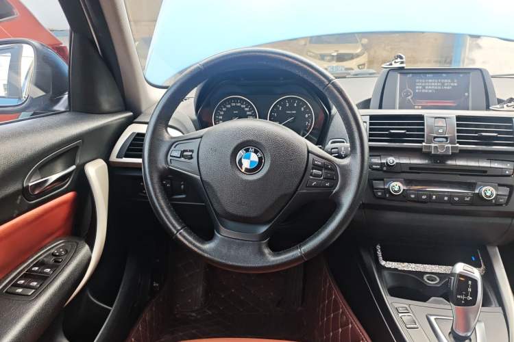 Used BMW 1 Series 2013 Facelifted 118i Leading Edition Steering Wheel