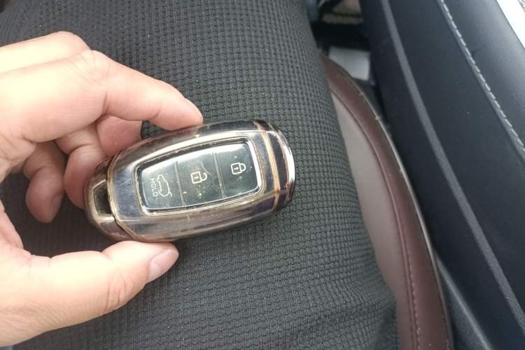 Used Hyundai Santa Fe 2023 Traveler 380T GDi Automatic Two-Wheel Drive GLX Elite Edition
