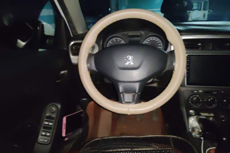 Used Peugeot 301 2017 1.6L Manual Comfort Edition
