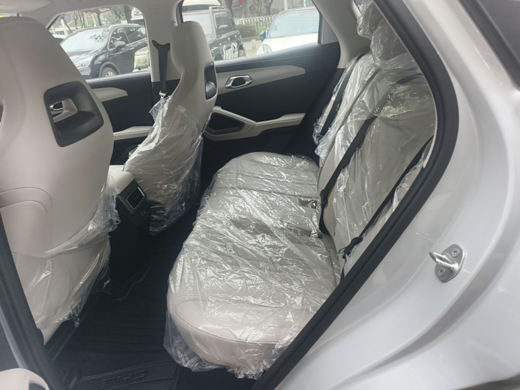 BYD Yuan UP 2027 Model Flying Edition 401KM Navigation Version — снимка 20