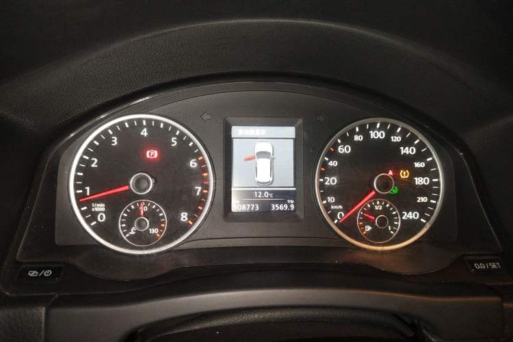 Used Volkswagen Tiguan 2013 1.8TSI Automatic Two-Wheel Drive Luxury Model Instrument Cluster