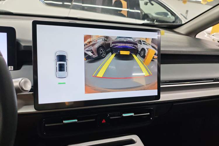 Used AION Y 2023 Plus 510 Enjoy Edition Audio And AC Panel