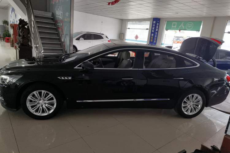 Used Buick LaCrosse 2018 30H Elite Edition