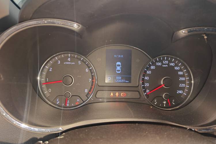 Used Kia K3 2013 1.6L Automatic GLS
