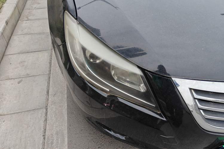 Used BYD G6 2013 2.0L Manual Luxury Version
