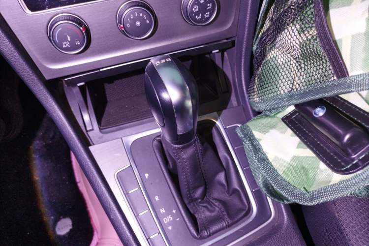 Used Volkswagen Golf 2016 230TSI Automatic Comfort Version
