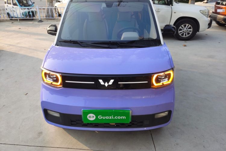 Used Wuling Hongguang MINIEV 2021 Macaron Sandwich Model 120 km Lithium NMC
