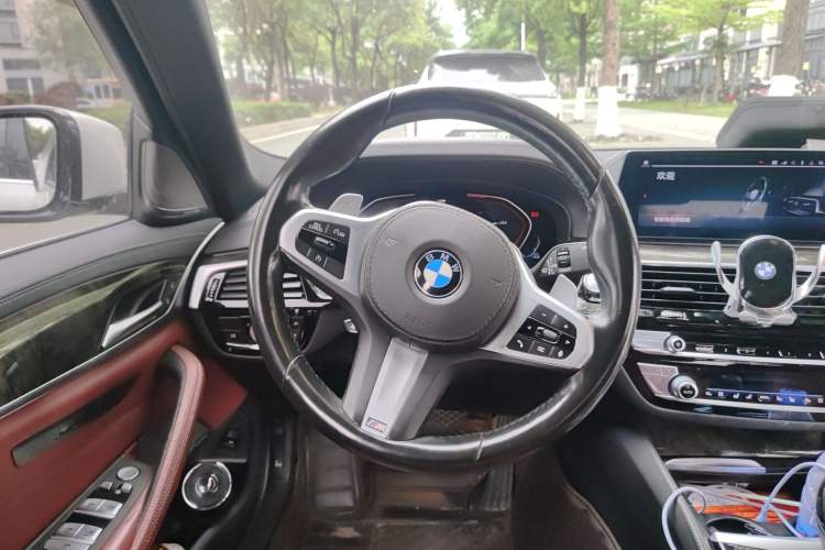 Used BMW 5 Series 2020 530Li Luxury Edition M Sport Package Steering Wheel
