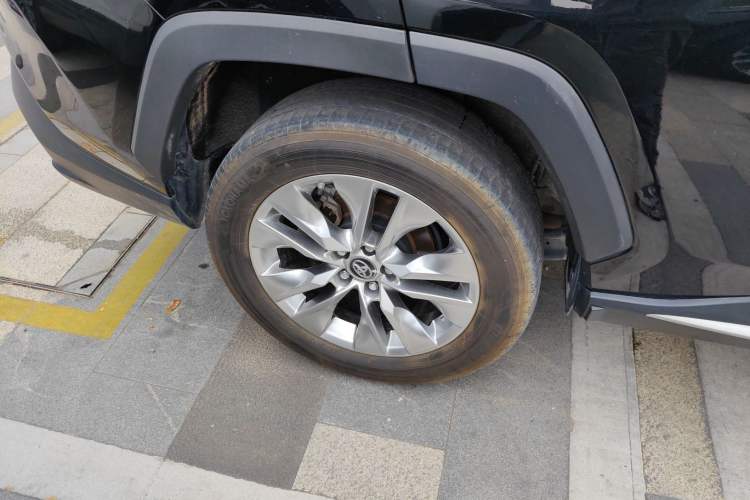 Used Toyota Wildlander 2020 Dual-Engine 2.5L E-CVT Two-Wheel Drive Luxury Edition