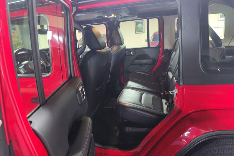 Used Jeep Wrangler New Energy 2021 Four-Door 2.0T 4xe Sahara First Edition
