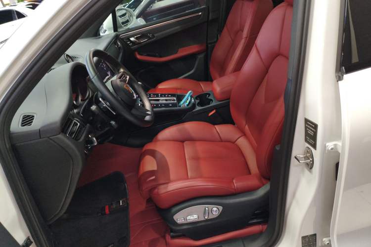 Used Porsche Macan 2024 Macan 2.0T
