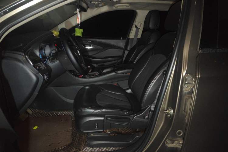 Used Buick Envision 2018 20T Two-Wheel-Drive Leading Model