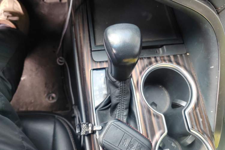 Used Toyota Camry 2019 2.5G Luxury Edition China VI Standard