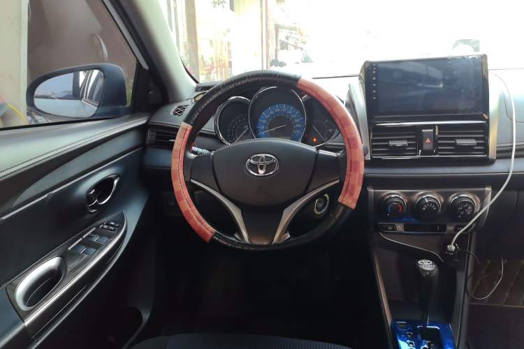 Used Toyota YARiS L Zhi Xuan 2015 1.5E Automatic Charm Edition