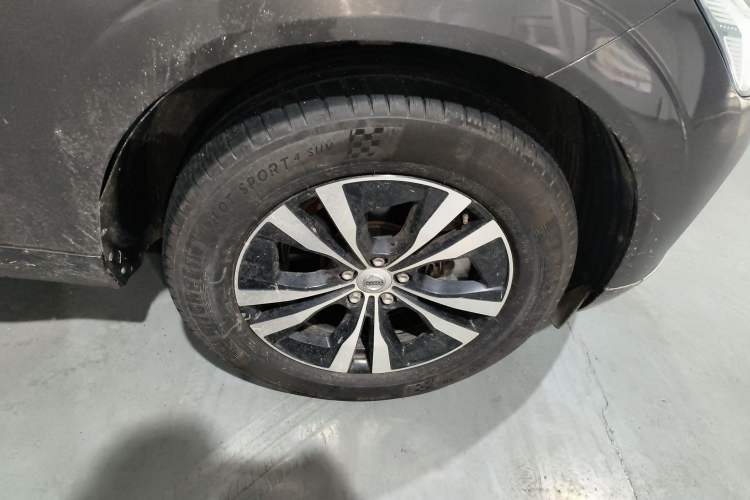 Used Volvo XC60 2024 B5 4x4 Smart Luxury Edition