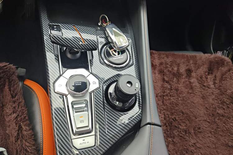 Used CHANGAN UNI-V 2023 1.5T Prestige Model