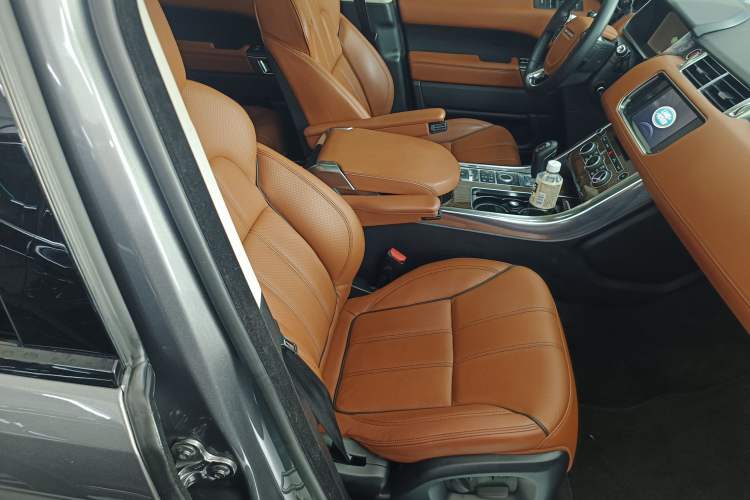 Used Land Rover Range Rover Sport 2014 3.0 SC V6 HSE DYNAMIC
