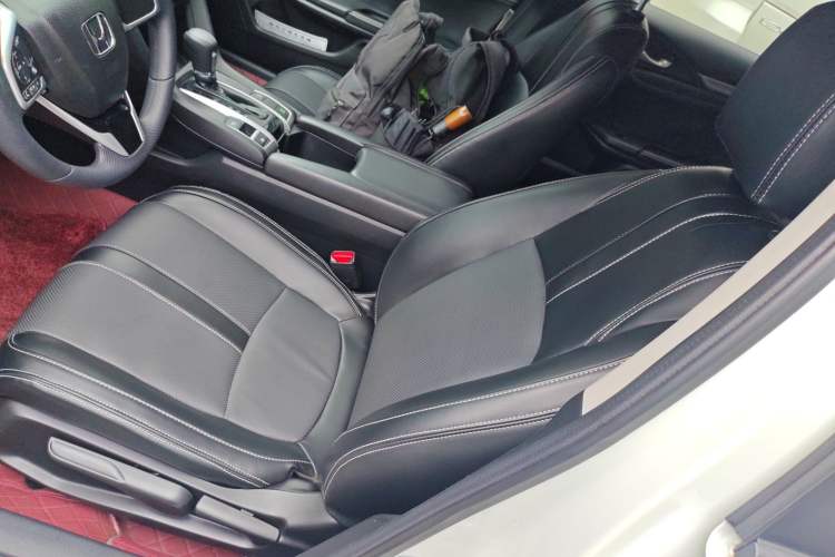 Used Honda Civic 2016 220TURBO CVT Luxury Edition
