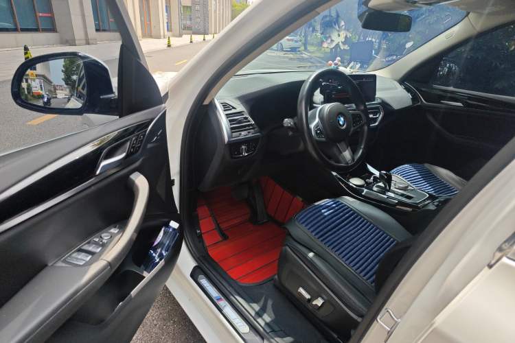 Used BMW X3 2022 xDrive25i M Sport Package Driver Seat