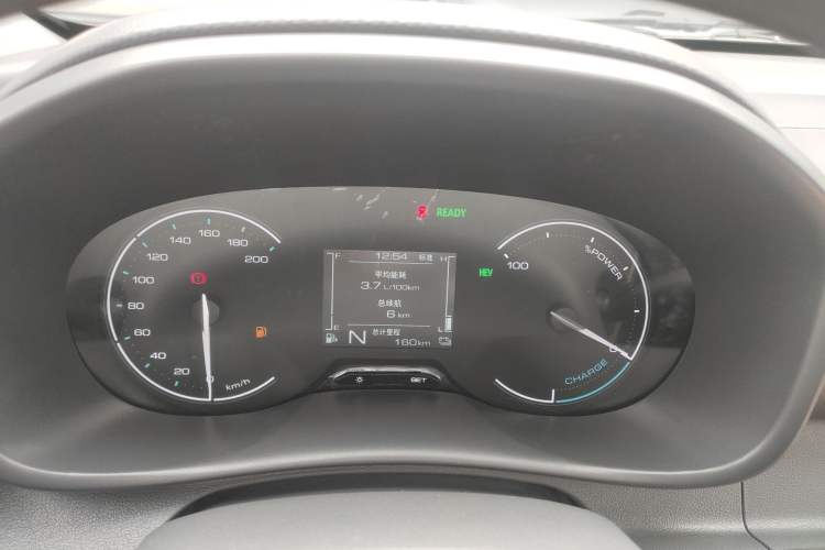 Used Wuling Hongguang New Energy 2025 Extended-Range Hybrid 50 km Standard Version