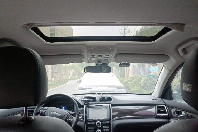 Used Haval H2 2016 Red-Label 1.5T Manual Two-Wheel Drive Luxury Model