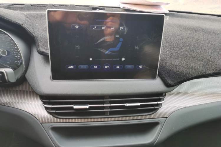 Used Hongqi E-QM5 2023 Revised Version Basic Travel Edition
