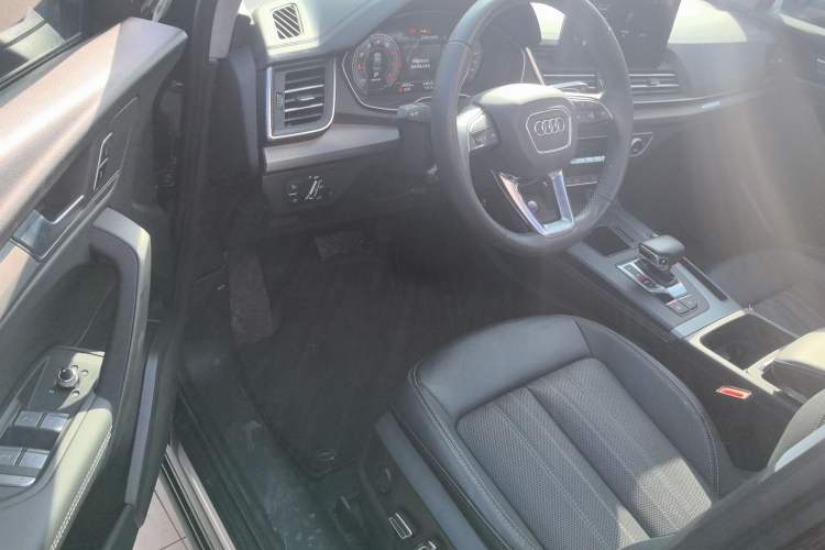 Used Audi Q5L 2023 40T Fashionable and Elegant Version