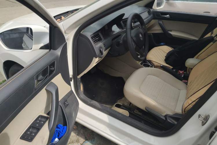 Used Skoda Rapid 2016 1.6L Automatic Chuanxing Edition Driver Seat