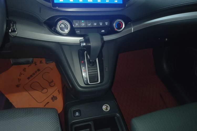 Used Honda CR-V 2016 2.0L two-wheel drive Urban Edition