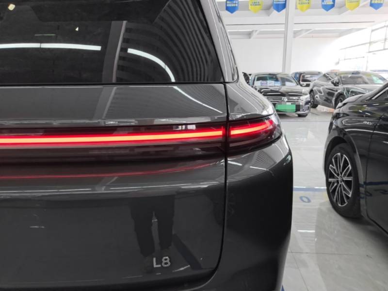 Used Li Auto L8 2023 Pro Model — 7